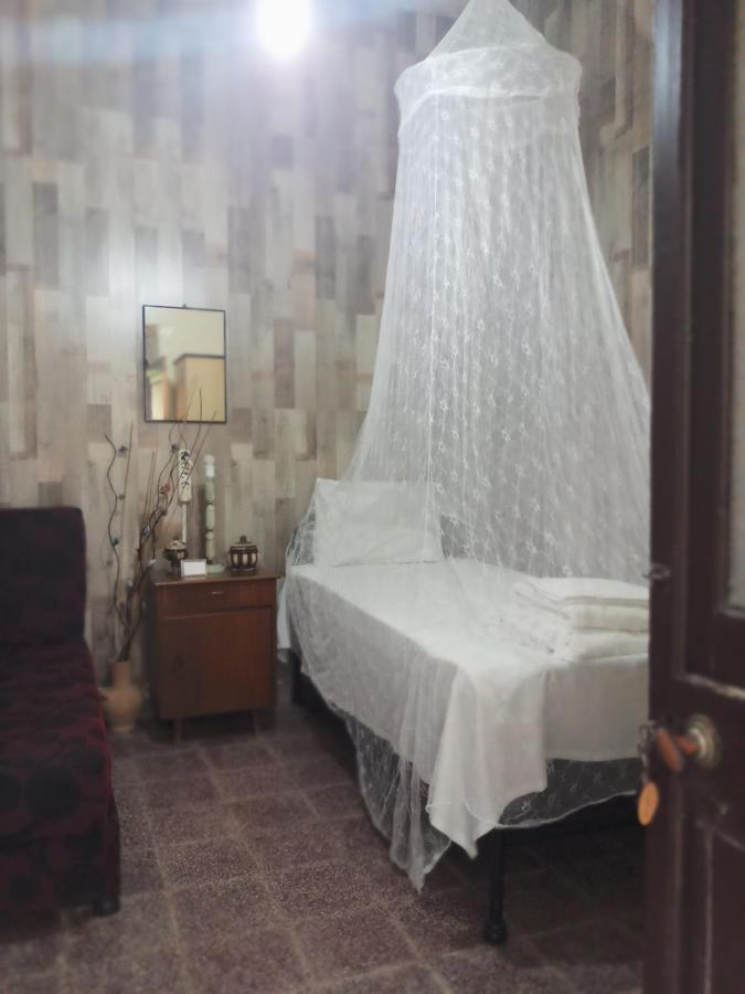 Mystery Garden Guest House Фамагуста Екстериор снимка