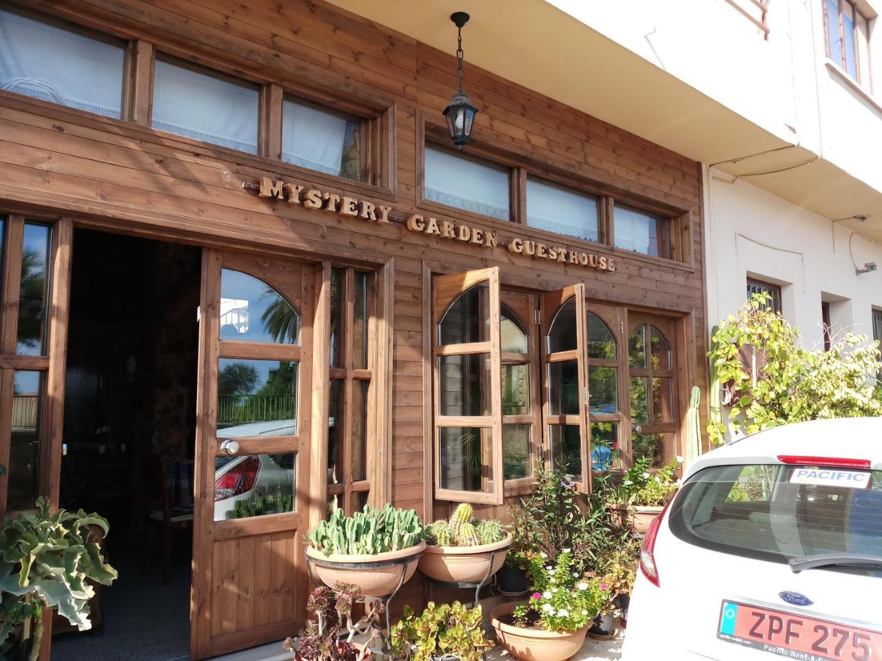 Mystery Garden Guest House Фамагуста Екстериор снимка