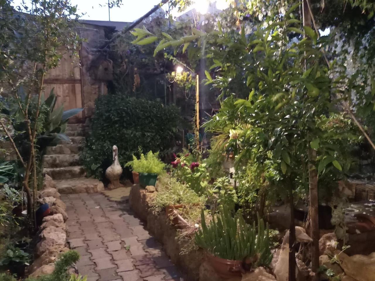Mystery Garden Guest House Фамагуста Екстериор снимка